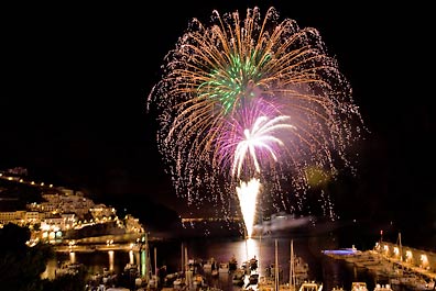 das Feuerwerk am  Hafen