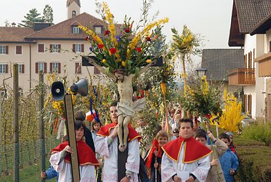 die Prozession am Mariengarten