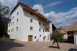 das Lanserhaus in Eppan