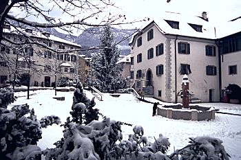 Der Rathausplatz in St. Michael