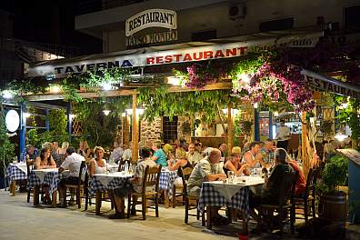 Agia Galini bei Nacht