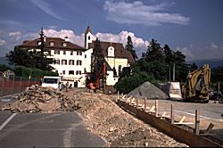 Grabungsarbeiten vor dem Kloster Mariengarten