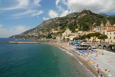 am Strand von Amalfi