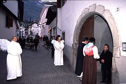 Maria und Josef auf Herbergssuche