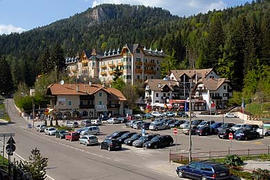 der Mendelpa mit dem Grand Hotel