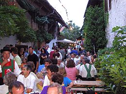 viel los bei der Paulsner Musikkapelle