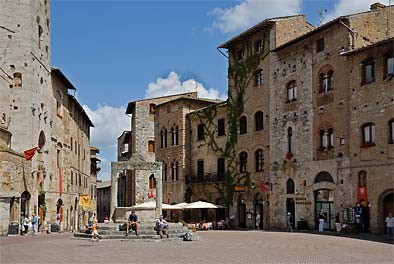 Piazza Cisterna