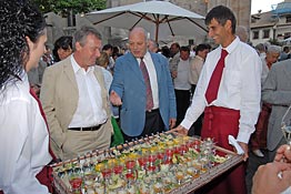 Landeshauptmann beim Aperitiv