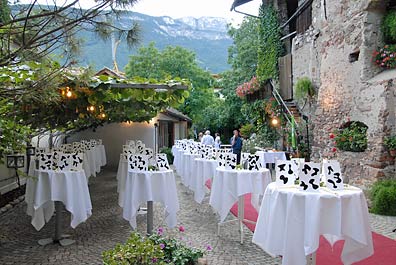 Blick in den Hof des Ansitz Altenburg